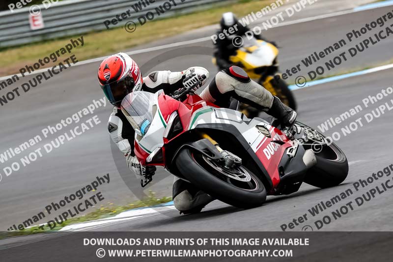 estoril;event digital images;motorbikes;no limits;peter wileman photography;portugal;trackday;trackday digital images